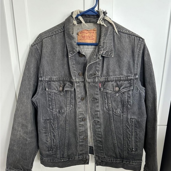 Vintage Levi’s Denim Jacket - Picture 1 of 4